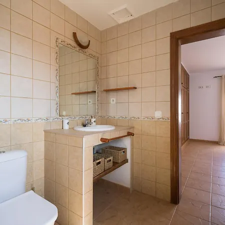 Holiday home Mahostly Casa De La Roseta B